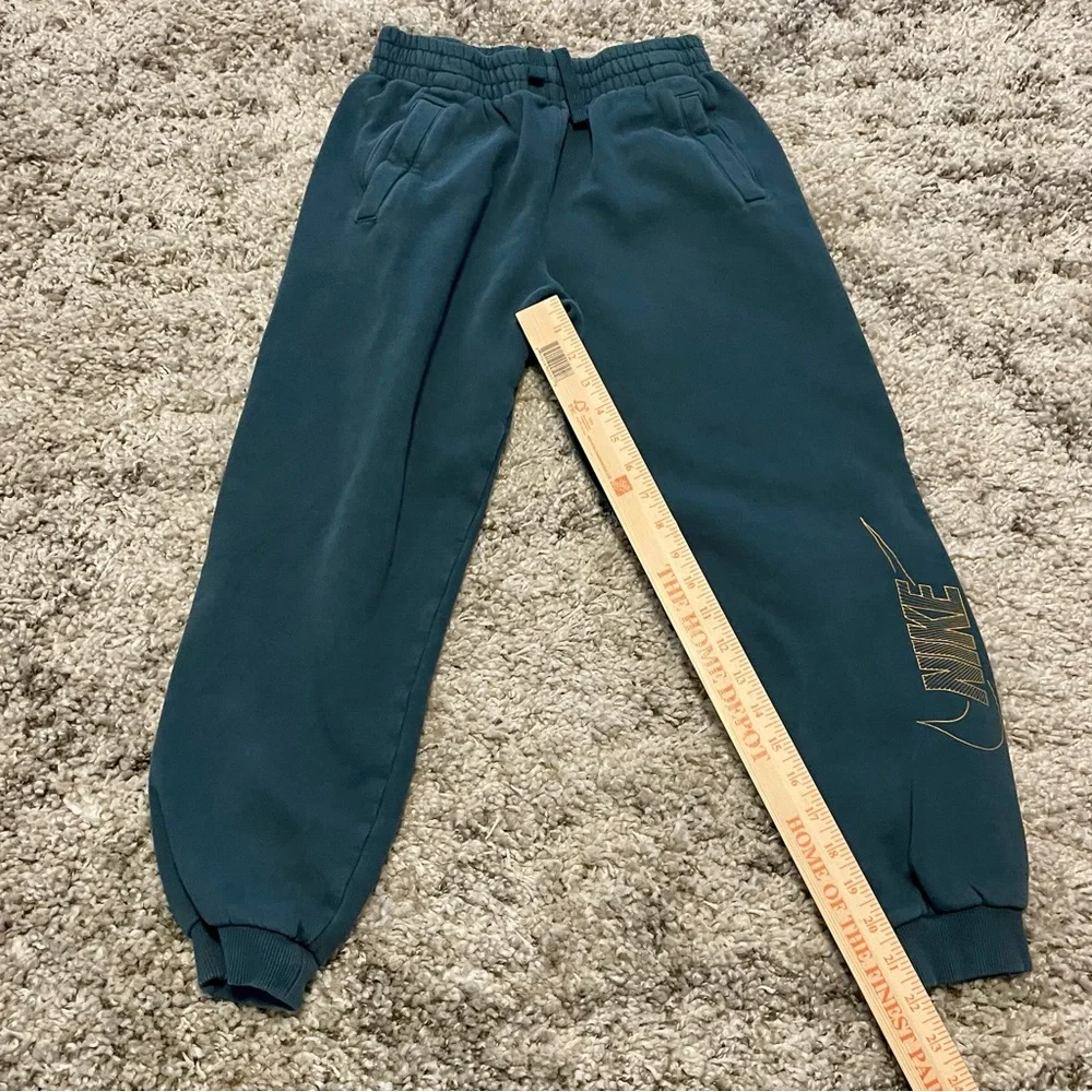 Nike‎ Club Fleece Boys' Large Teal Green Abyss Sweatpants/Joggers Gold Logo